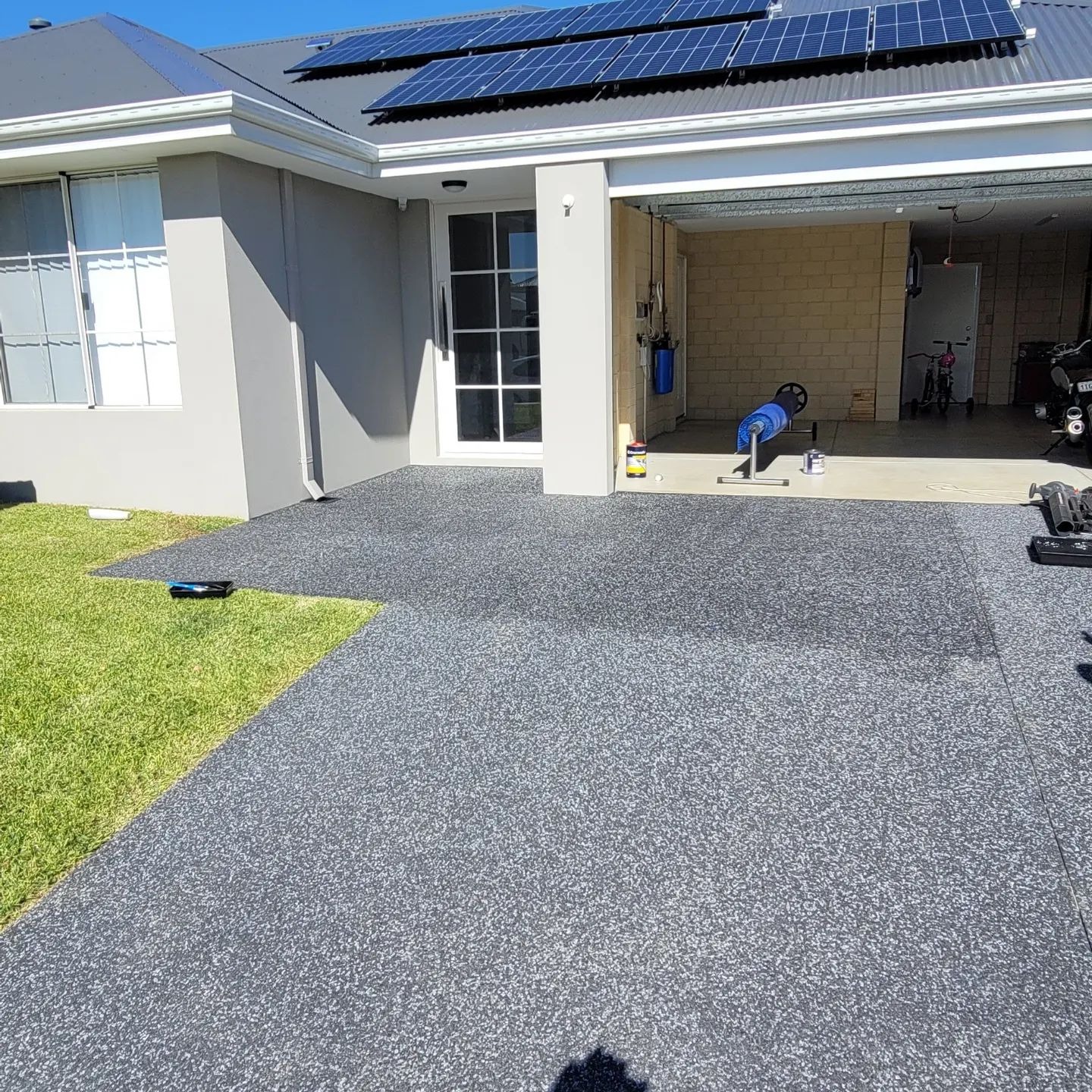 Driveways Cleaning & Sealing